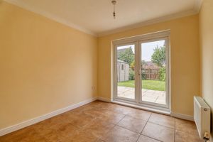 Dining Room- click for photo gallery